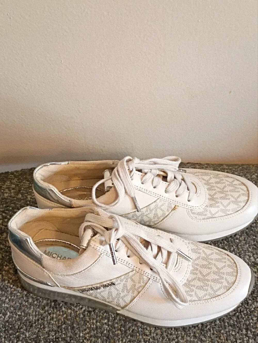 MICHAEL Michael Kors Cream/White Signature Logo Lace-Up Sneakers 7